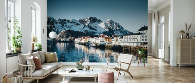 PHOTOWALL / Henningsvaer Village (e318150)