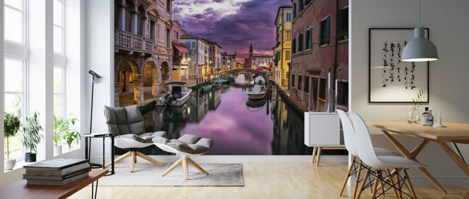 PHOTOWALL / Canal in Venice (e310611)