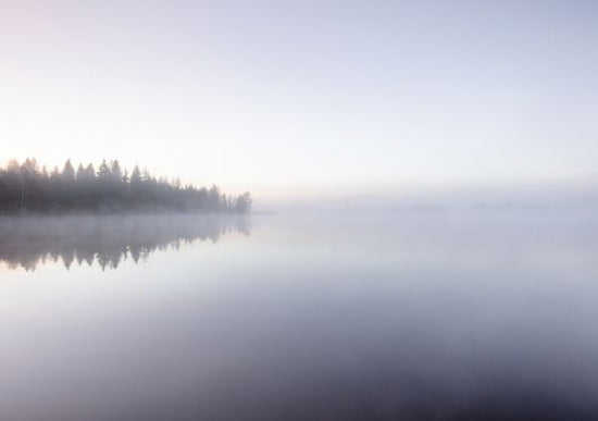 PHOTOWALL / Peaceful Lake Reflections (e325050)