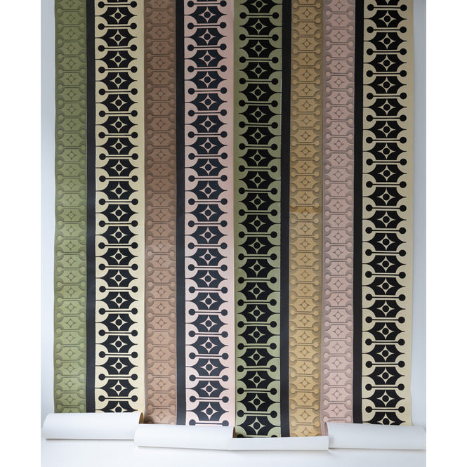 Deborah Bowness / HEIRLOOM / Mark 14 wallpaper Lakeland green & Sunshine yellow